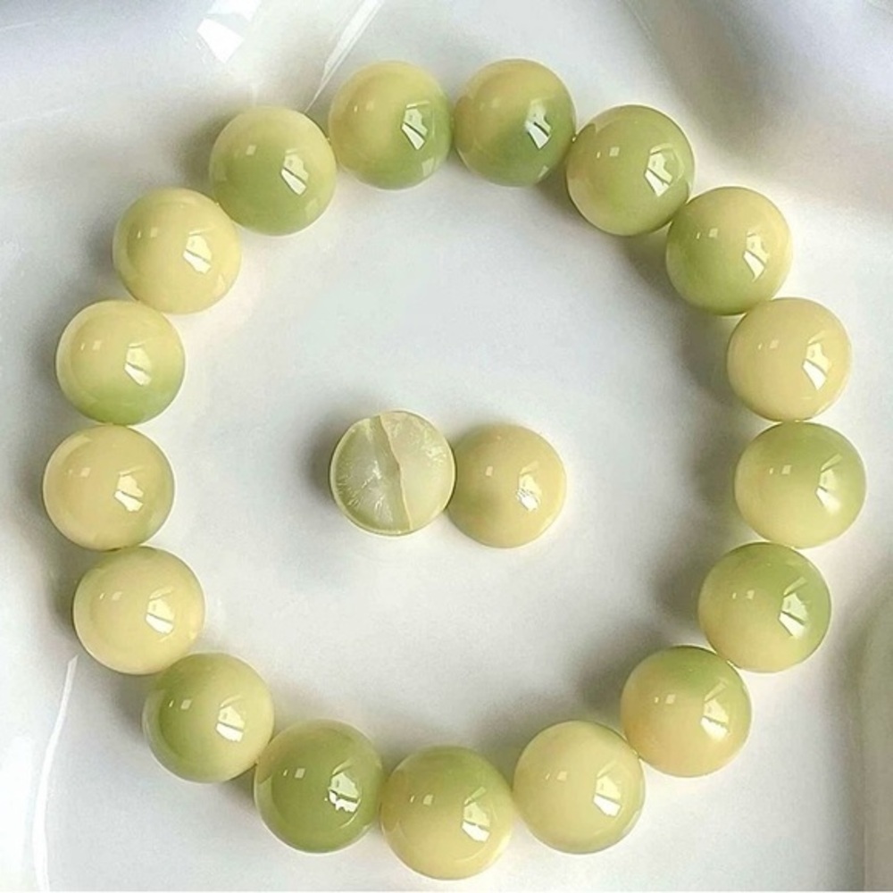 Lime-Colored White‎ Bodhi Seed Bracelet, Green Bead Meditation Wrist Mala Beads